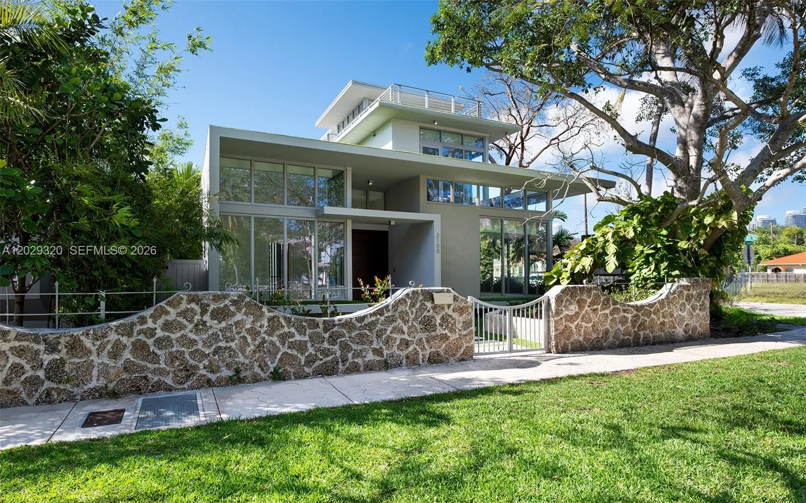 En Venta 2100 S Miami Avenue, Miami, FL 33129, Miami, FL 33129