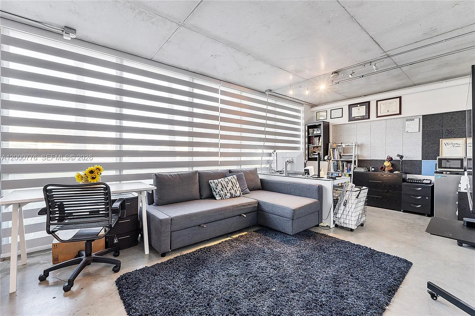Vendido 2100 Van Buren Street 102, Hollywood, FL 33020, Hollywood, FL 33020