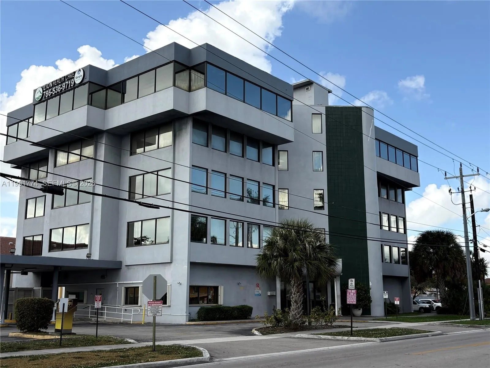Vendido 2100 W 76th Street 210, Hialeah, FL 33016, Hialeah, FL 33016