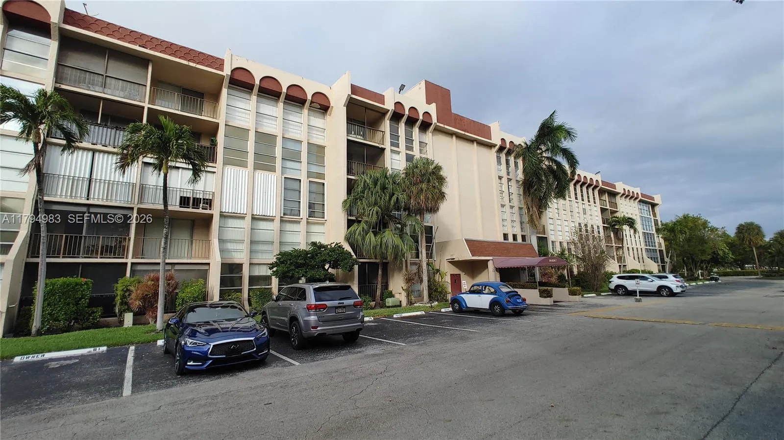Foto de propiedad en 2101 Atlantic Shores Boulevard 415, Hallandale Beach, FL 33009 Hallandale Beach con MLS# 