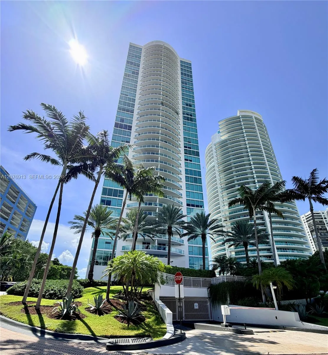 Foto de propiedad en 2101 Brickell Avenue 1805, Miami, FL 33129 Miami con MLS# 