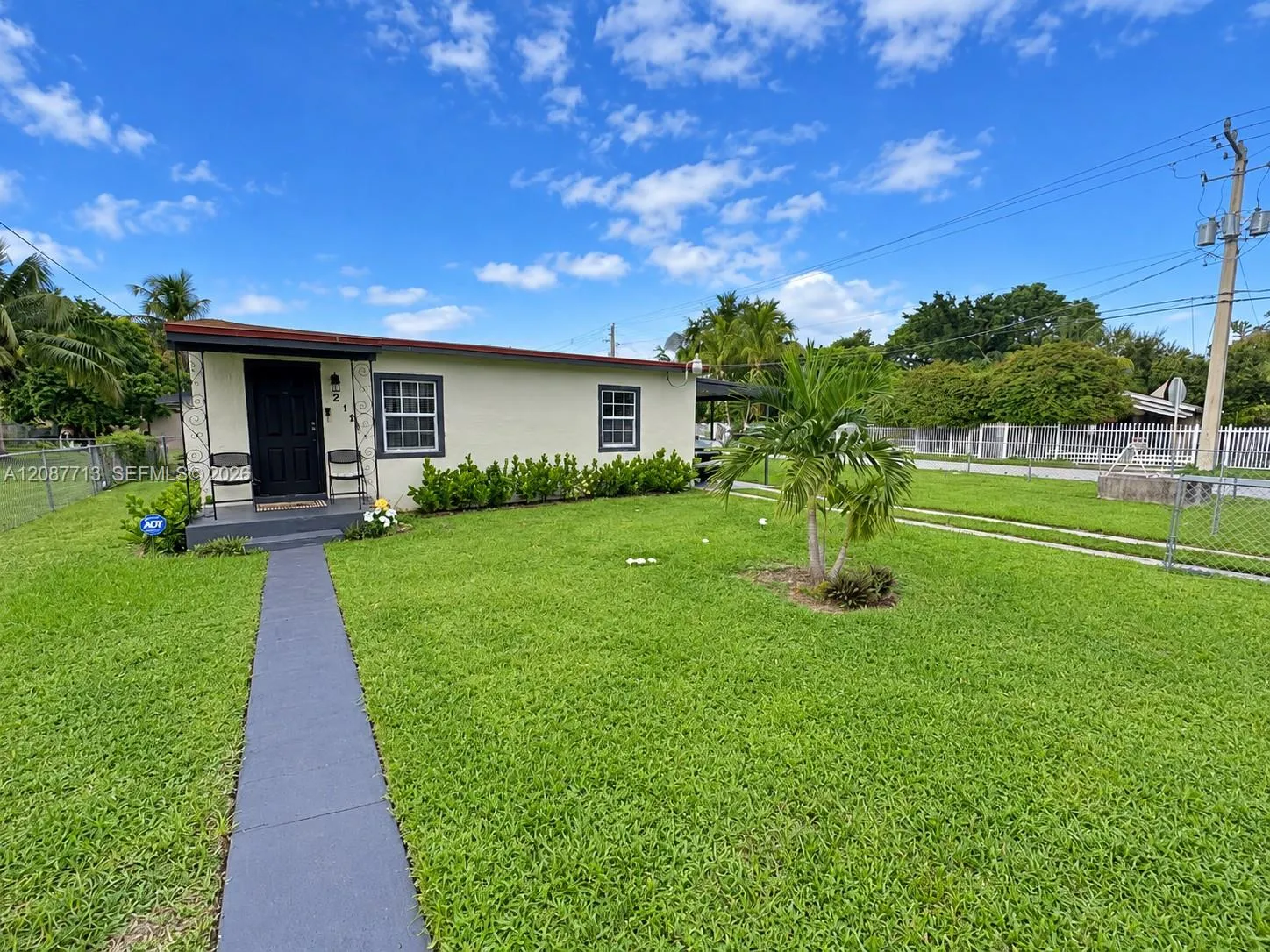 En Venta 2101 NW 87th Street, Miami, FL 33147, Miami, FL 33147