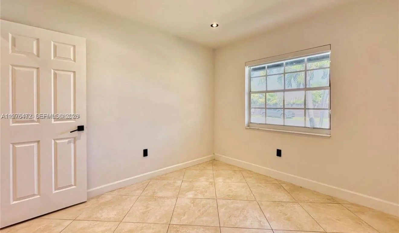 En Renta 21020 NE 18th Court, Miami, FL 33179, Miami, FL 33179