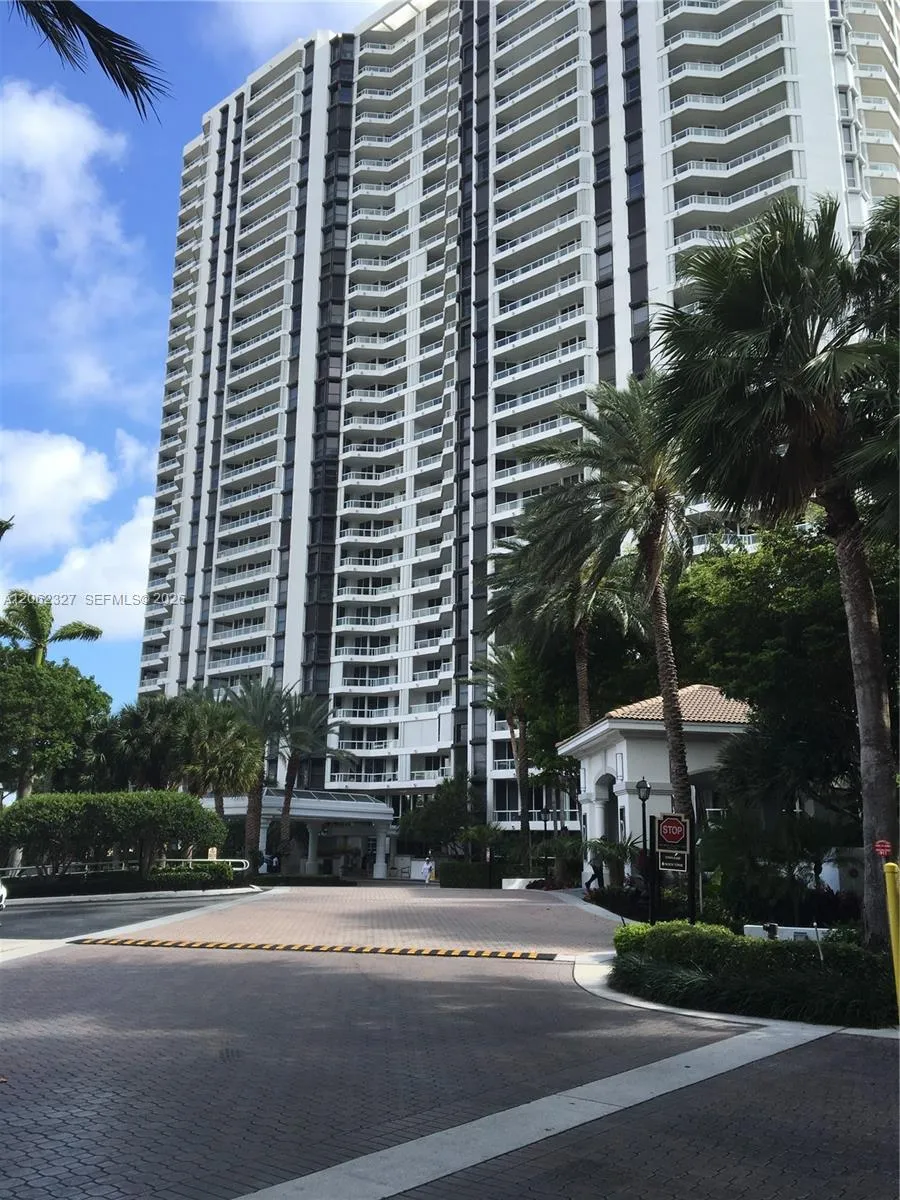 Foto de propiedad en 21055 Yacht Club Drive 1603, Aventura, FL 33180 Aventura con MLS#