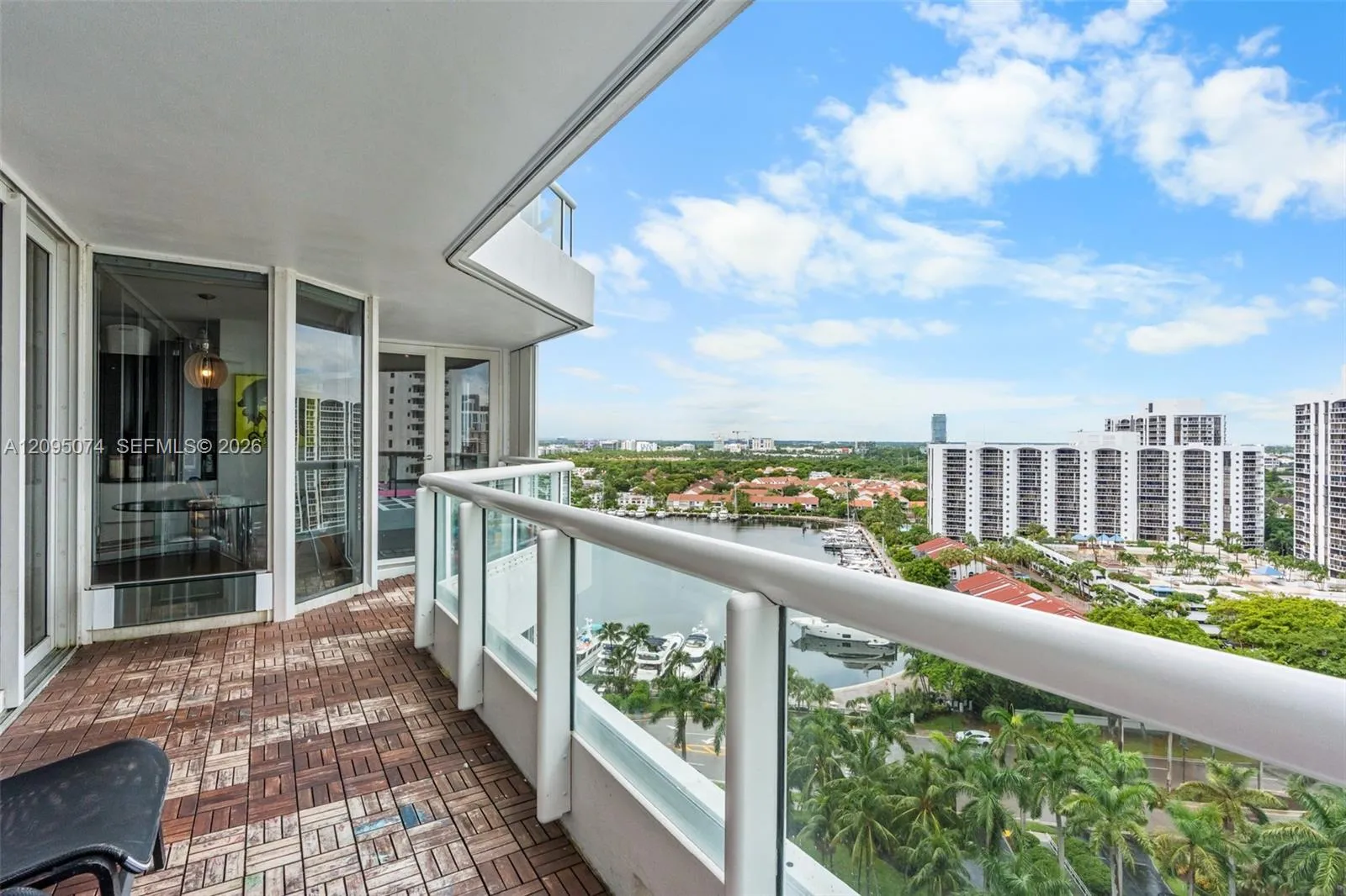 En Venta 21055 Yacht Club Drive 1703, Aventura, FL 33180, Aventura, FL 33180