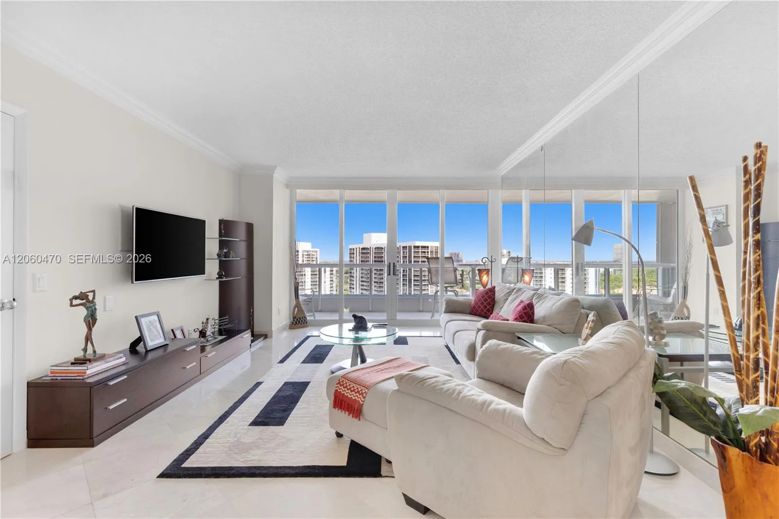 Foto de propiedad en 21055 Yacht Club Drive 1804, Aventura, FL 33180 Aventura con MLS#