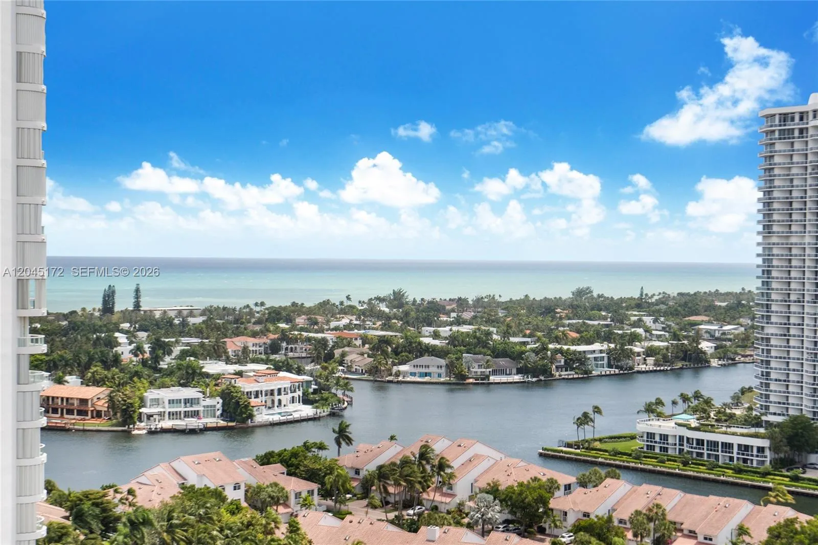 Foto de propiedad en 21055 Yacht Club Drive 2005, Aventura, FL 33180 Aventura con MLS# 