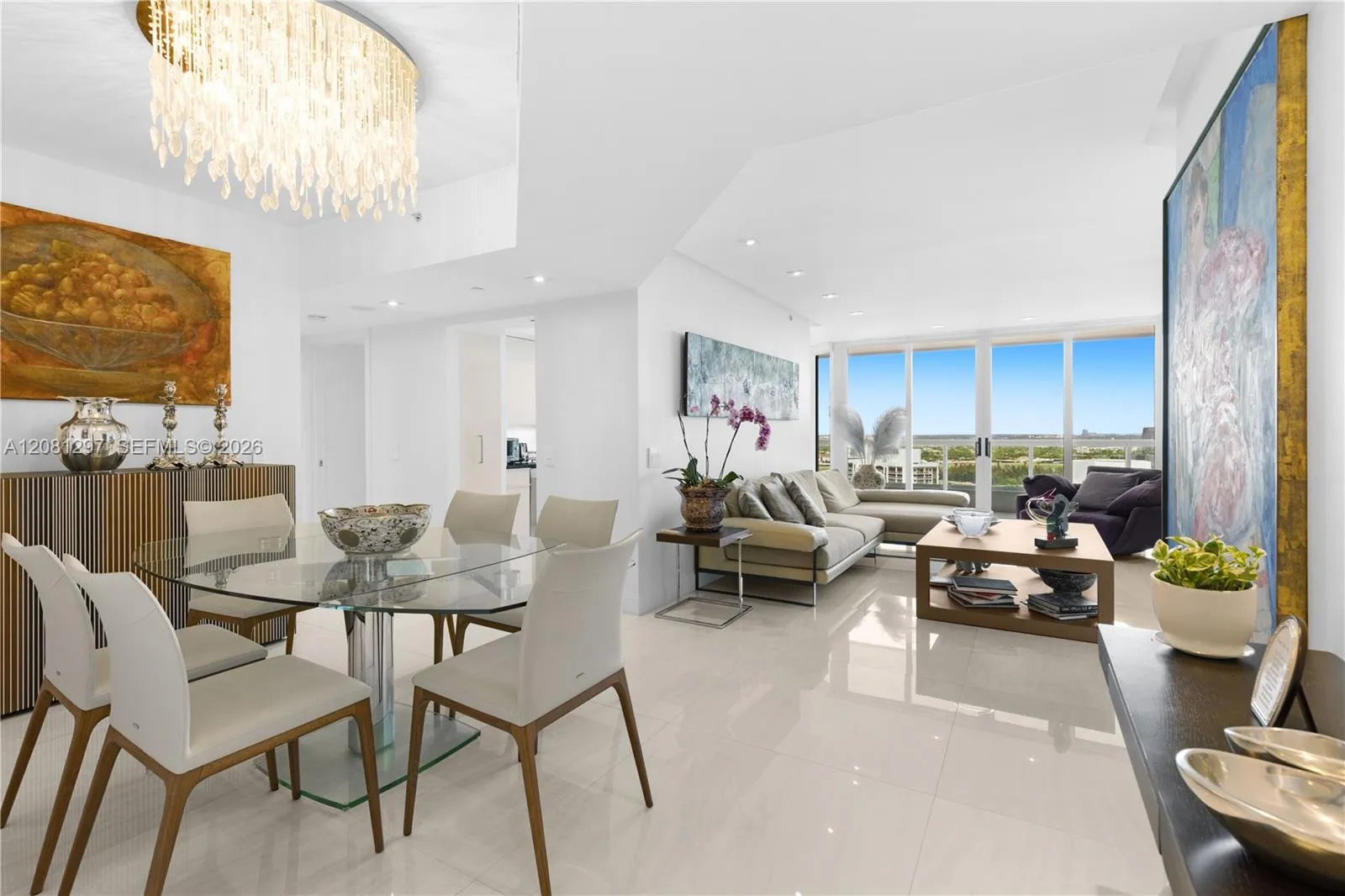 Foto de propiedad en 21055 Yacht Club Drive 2807, Aventura, FL 33180 Aventura con MLS# 