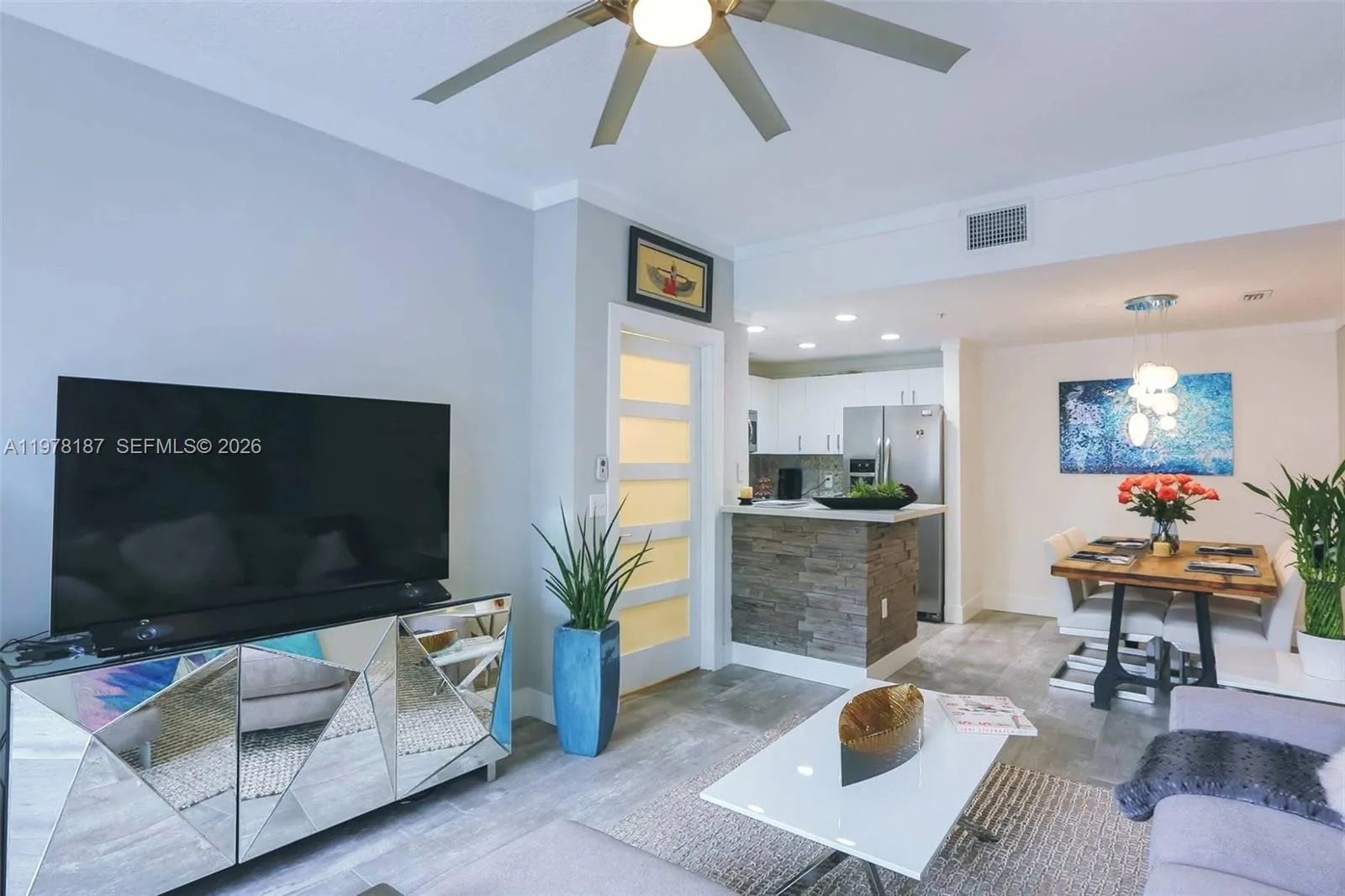 Foto de propiedad en 2107 SE 10th Avenue 833, Fort Lauderdale, FL 33316 Fort Lauderdale con MLS# 
