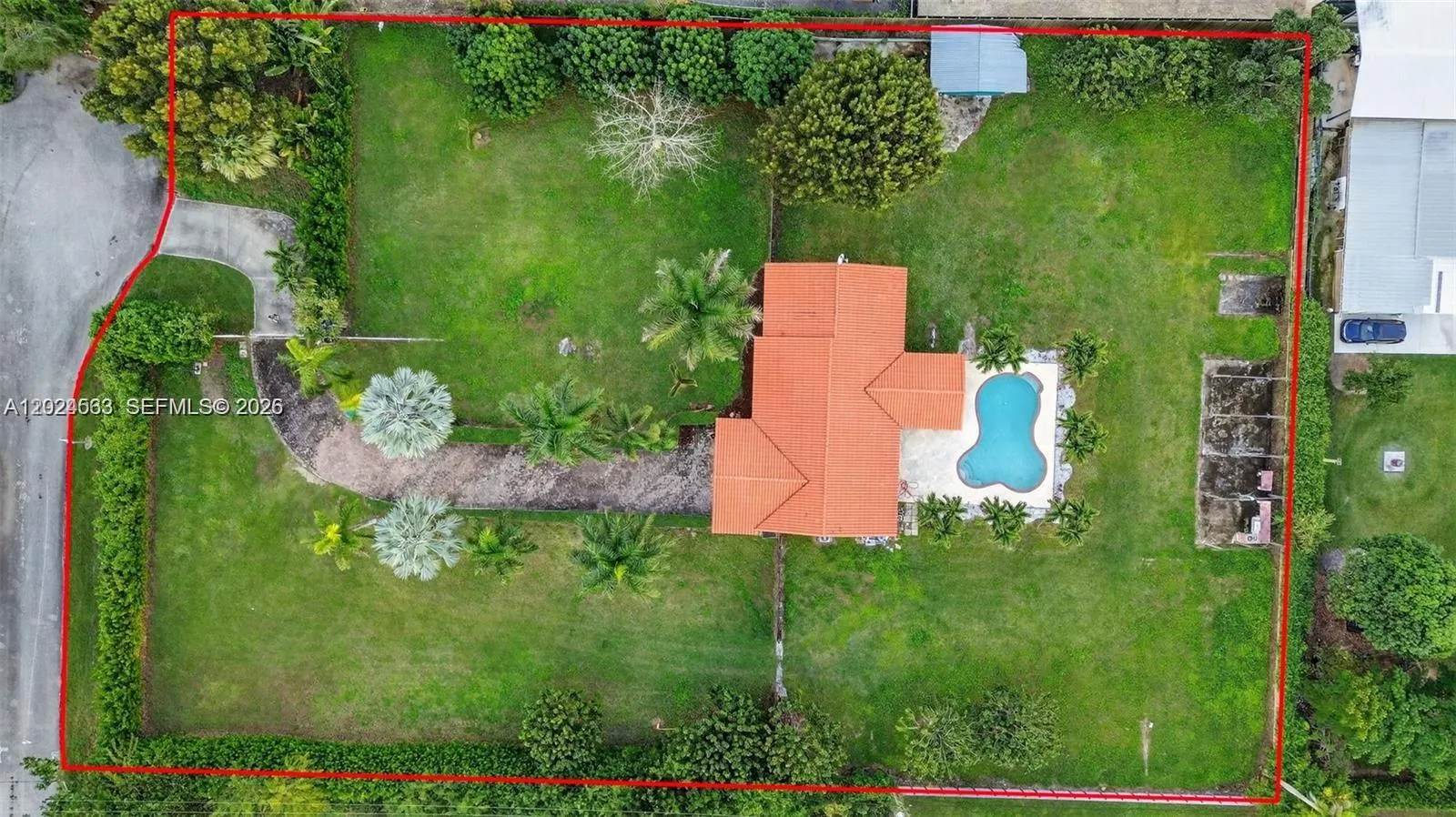 Foto de propiedad en 21080 SW 242nd Street, Homestead, FL 33031 Homestead con MLS# 