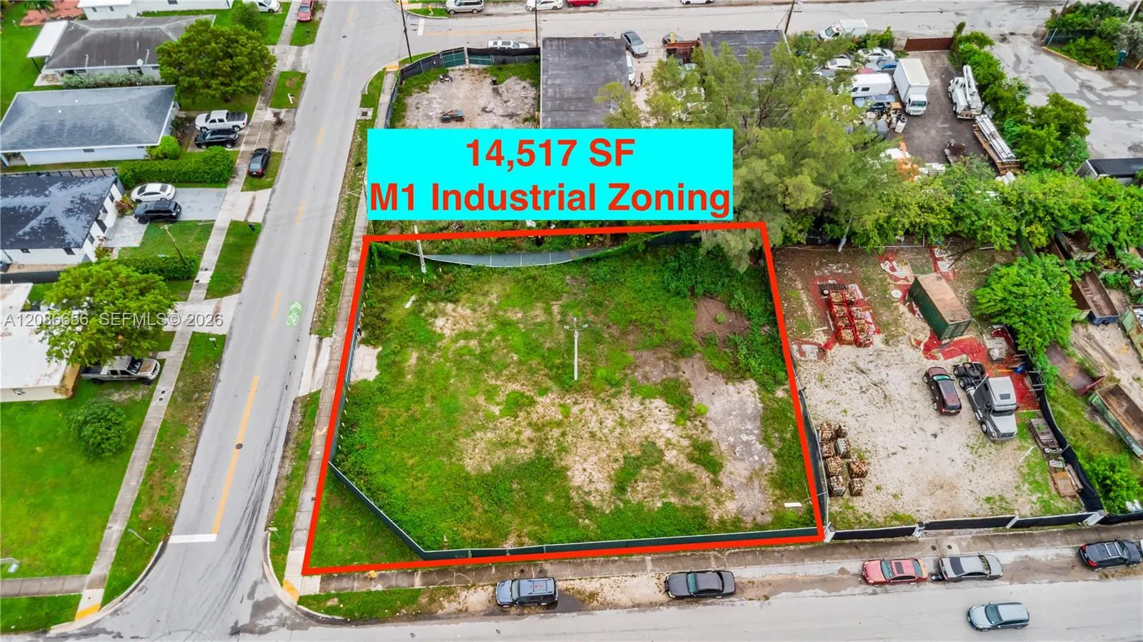 Foto de propiedad en 2113 SW 58th Avenue, West Park, FL 33023 West Park con MLS# 