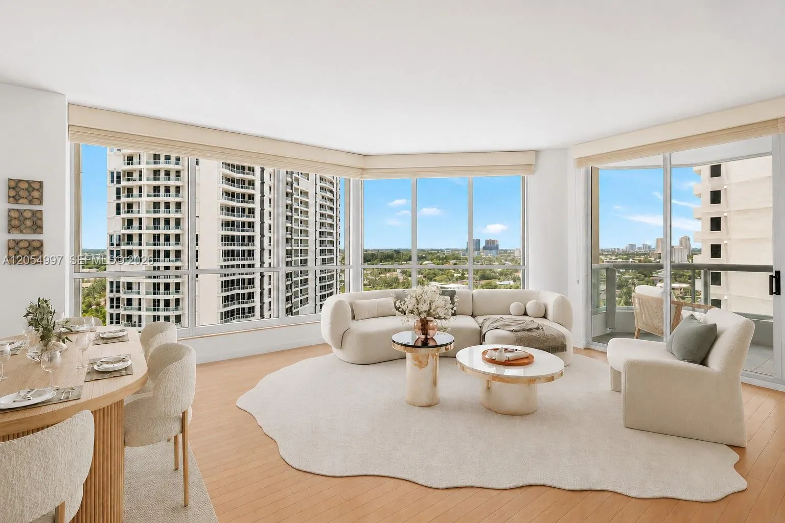 Foto de propiedad en 21150 Point Place 1605, Aventura, FL 33180 Aventura con MLS# 