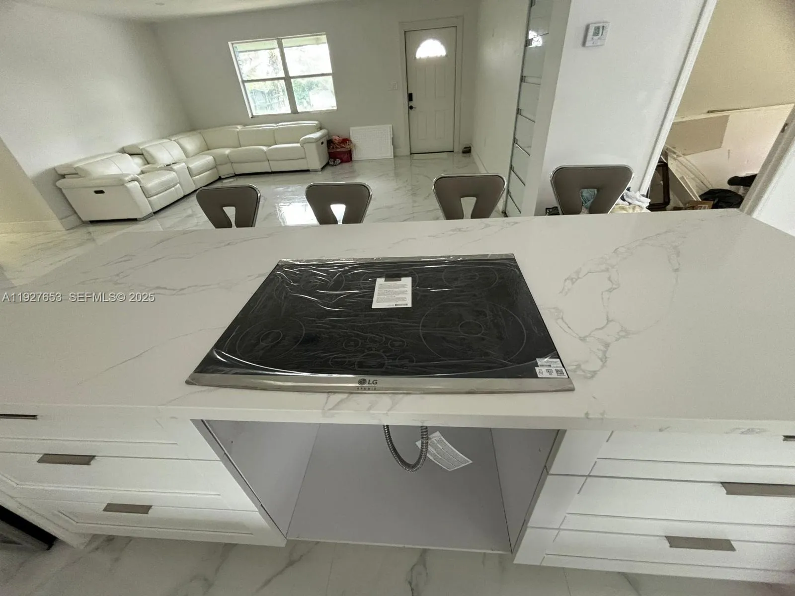 Foto de propiedad en 21160 SW 328th Street, Homestead, FL 33030 Homestead con MLS# 