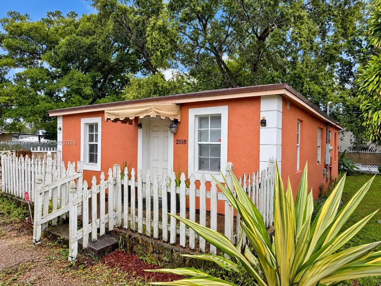 En Venta 2118 NW 83rd Street, Miami, FL 33147, Miami, FL 33147