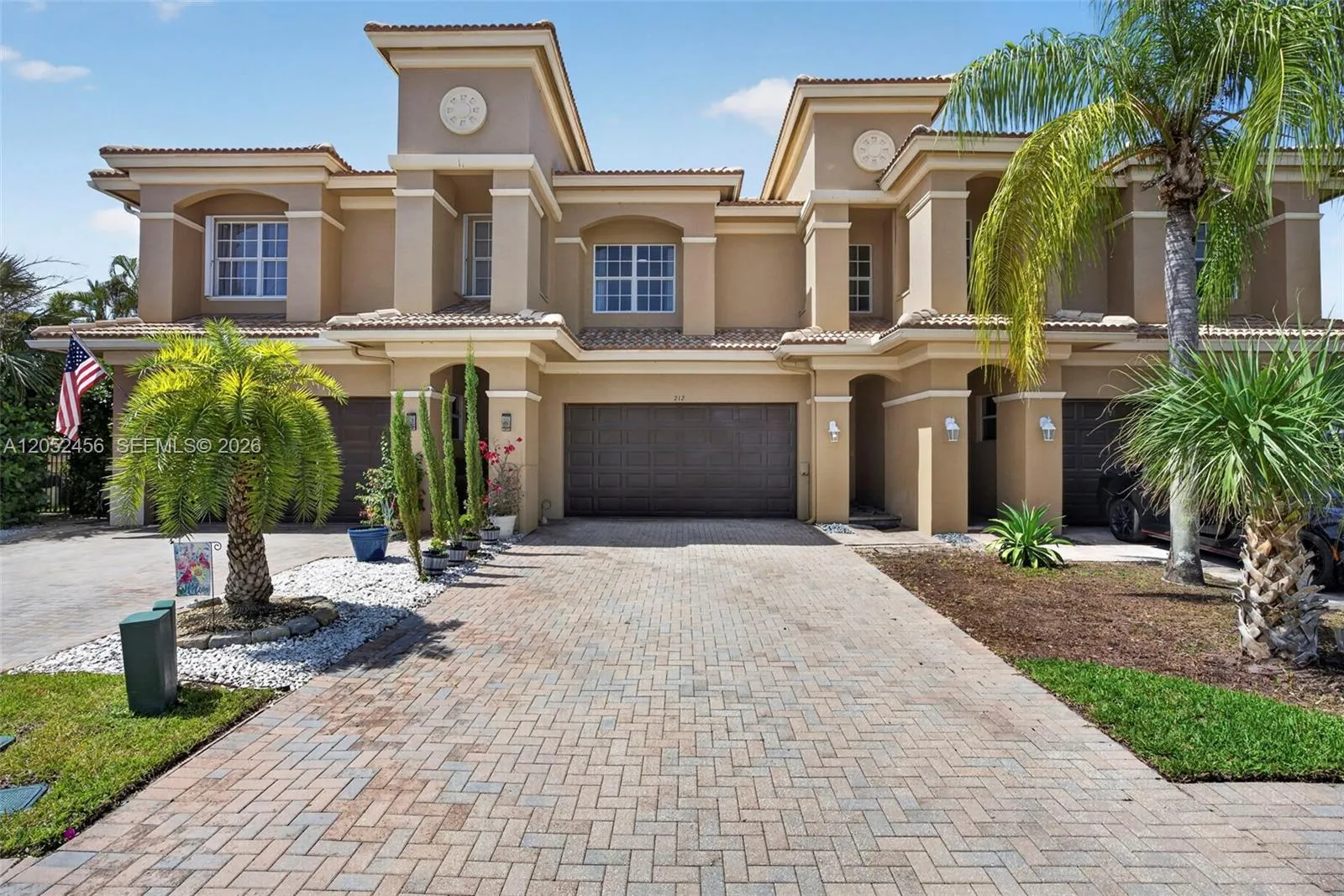 Foto de propiedad en 212 Catania Way, Royal Palm Beach, FL 33411 Royal Palm Beach con MLS# 