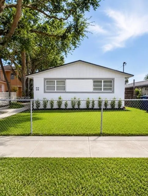 En Renta 212 Northwest Boulevard 214, Miami, FL 33126, Miami, FL 33126