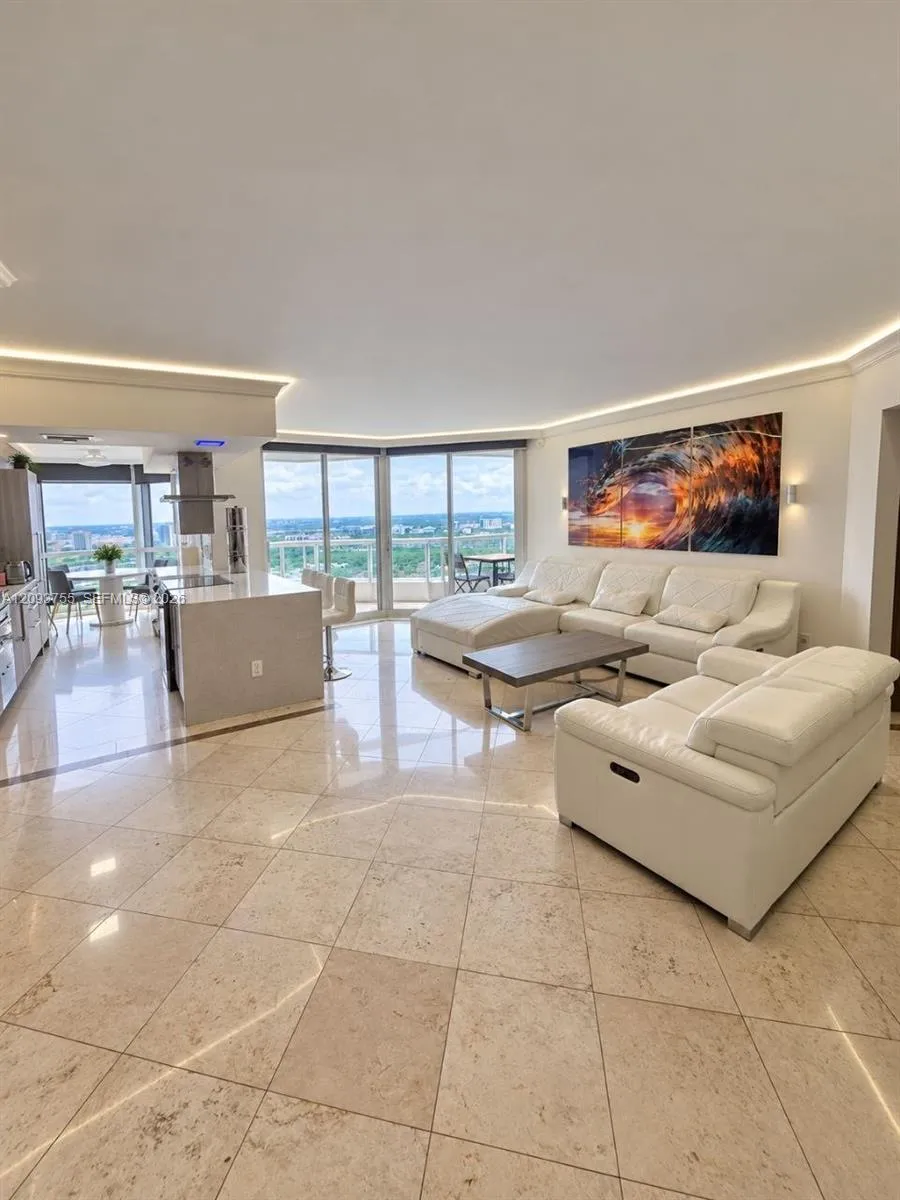 En Venta 21205 Yacht Club Drive 3105, Aventura, FL 33180, Aventura, FL 33180