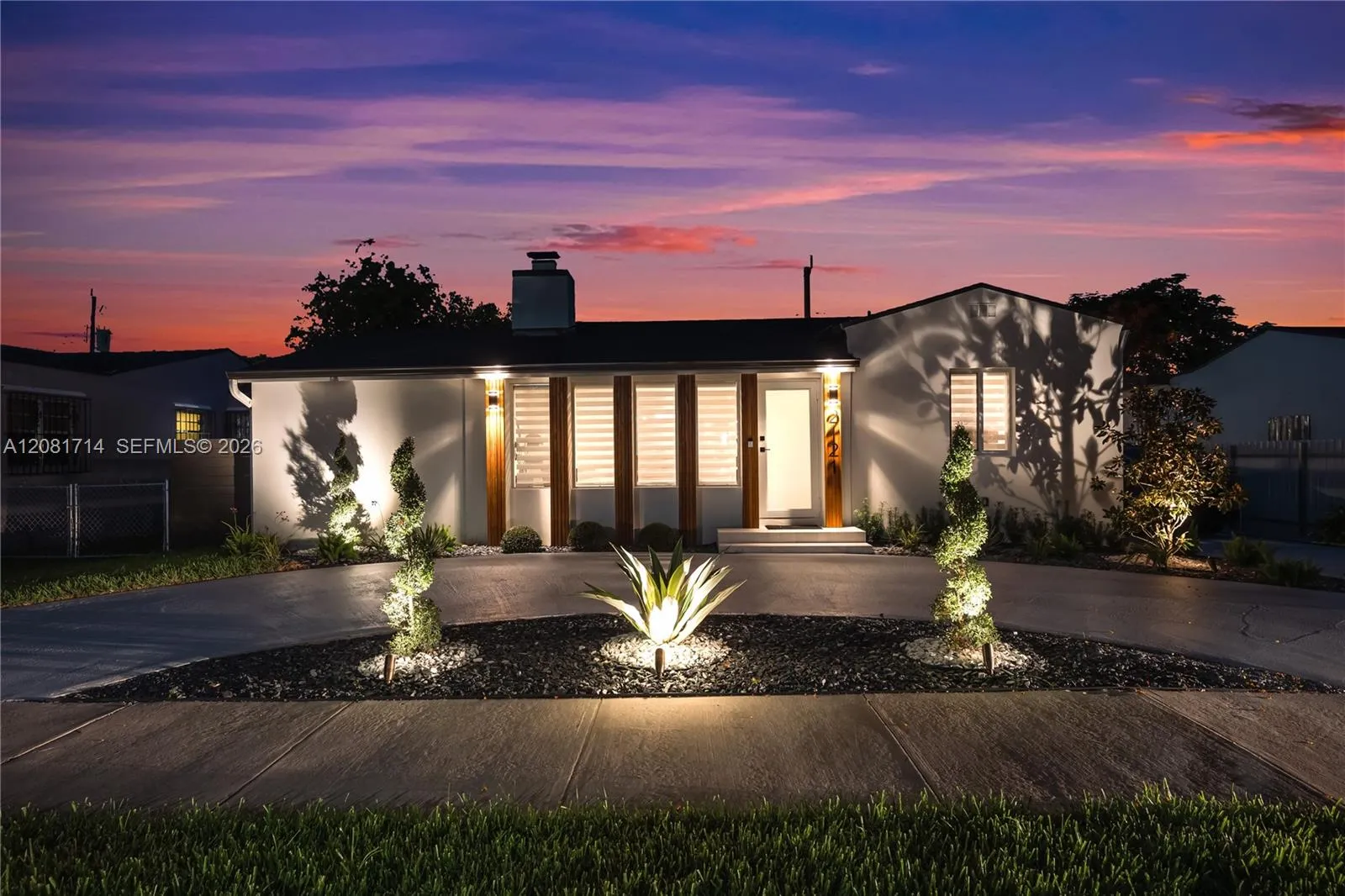 Foto de propiedad en 2121 SW 15th Street 0, Miami, FL 33145 Miami con MLS# 
