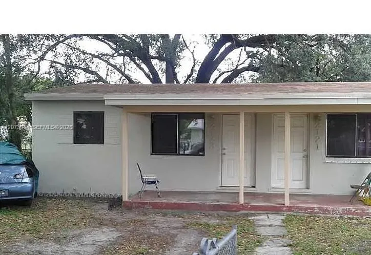 En Renta 2123 NW 93rd Street 1, Miami, FL 33147, Miami, FL 33147