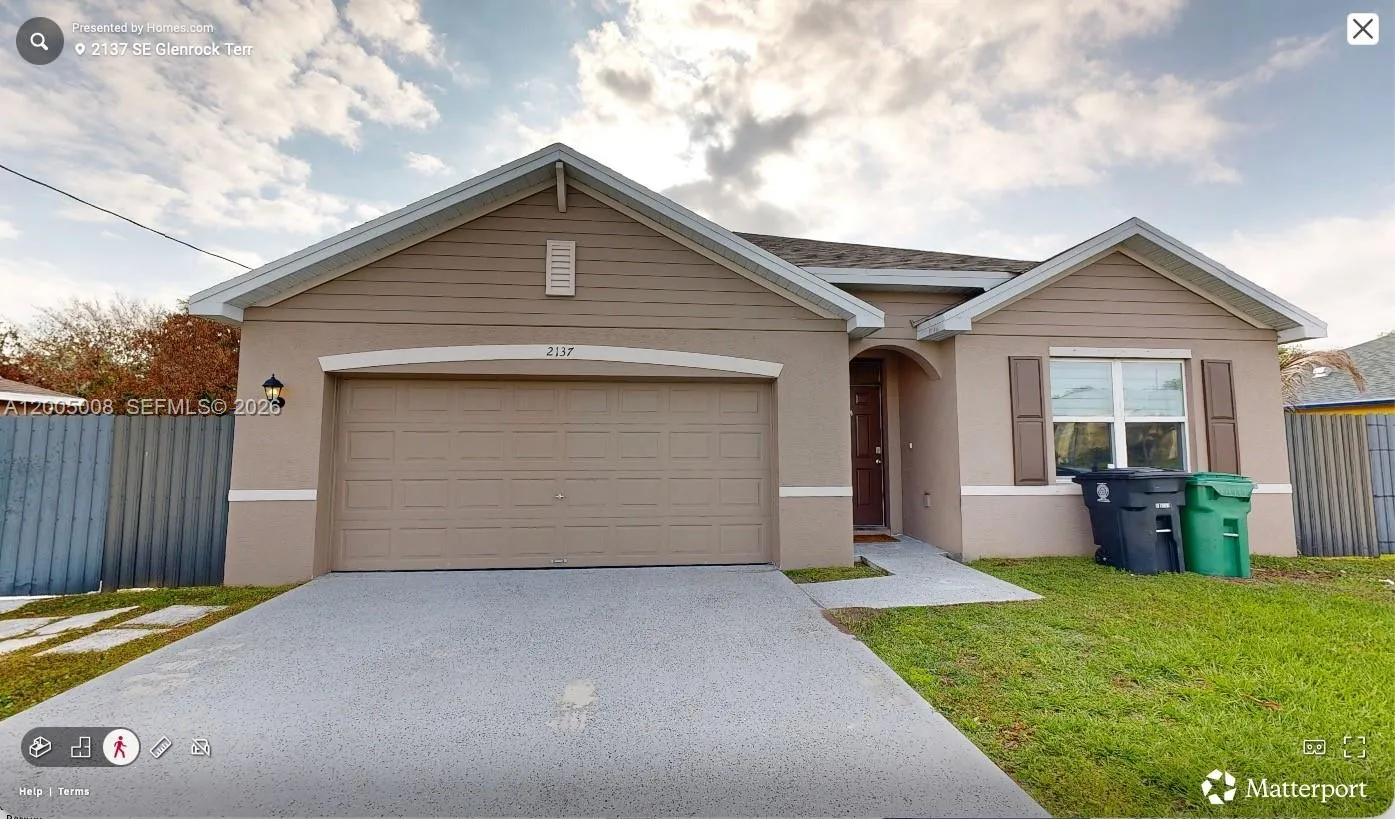 Foto de propiedad en 2137 SE Glenrock Terrace, Port St. Lucie, FL 34952 Port St. Lucie con MLS# 
