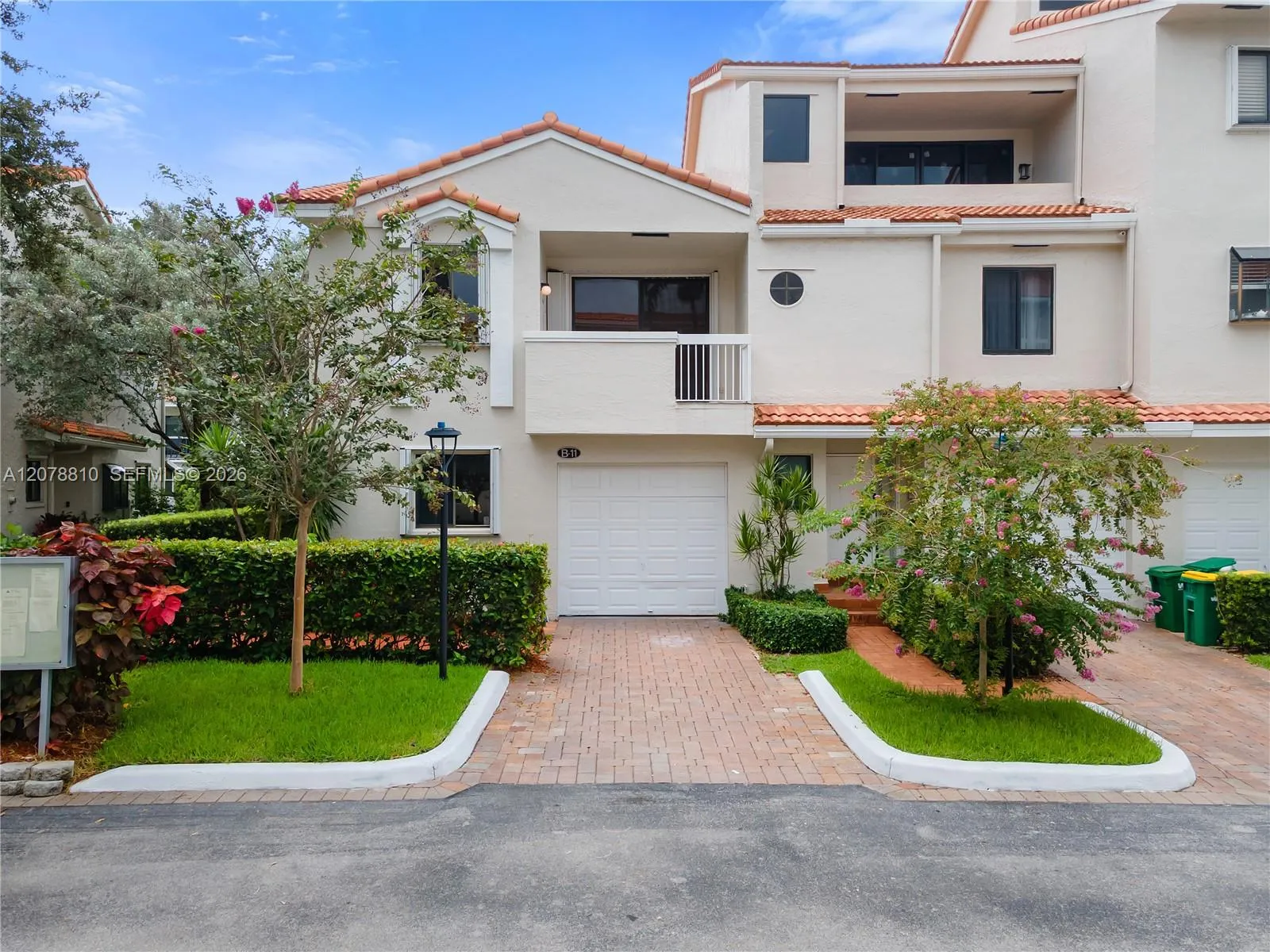 Foto de propiedad en 21378 Marina Cove Circle 11-B, Aventura, FL 33180 Aventura con MLS# 