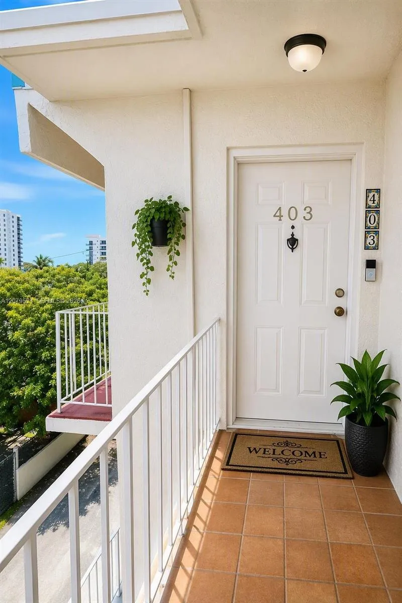 Foto de propiedad en 2138 SW 6th Street 403, Miami, FL 33135 Miami con MLS# 
