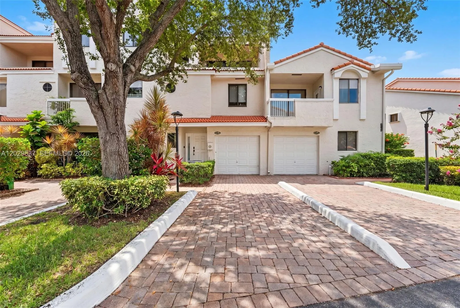 Foto de propiedad en 21388 Marina Cove Circle 16-G, Aventura, FL 33180 Aventura con MLS# 