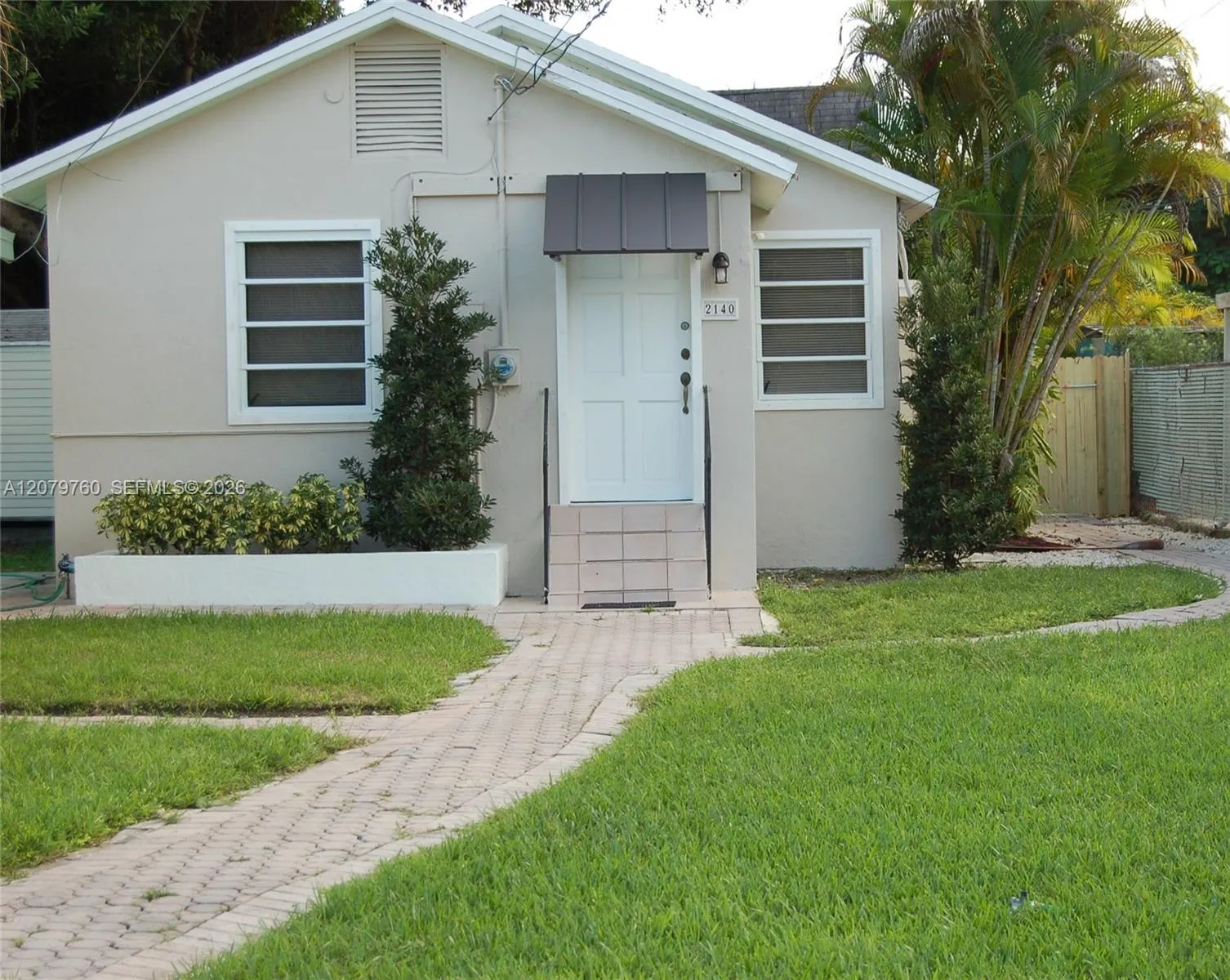 En Renta 2140 SW 25th Street 2140, Miami, FL 33133, Miami, FL 33133