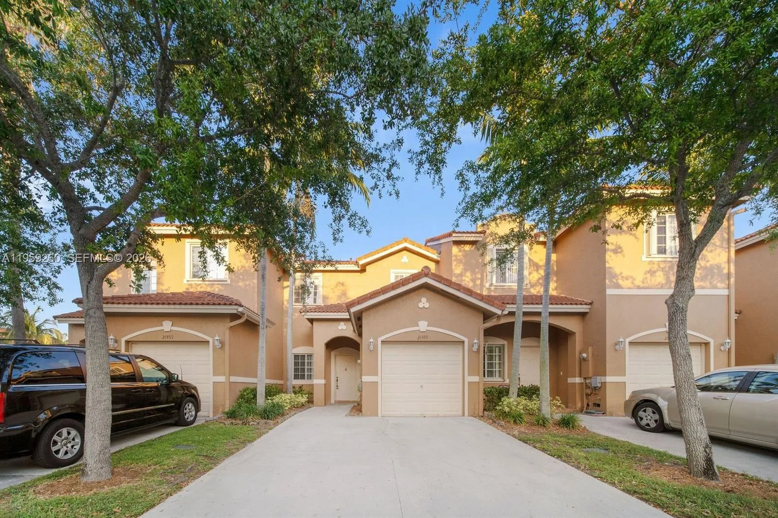 Foto de propiedad en 21459 SW 86th Place, Cutler Bay, FL 33189 Cutler Bay con MLS# 