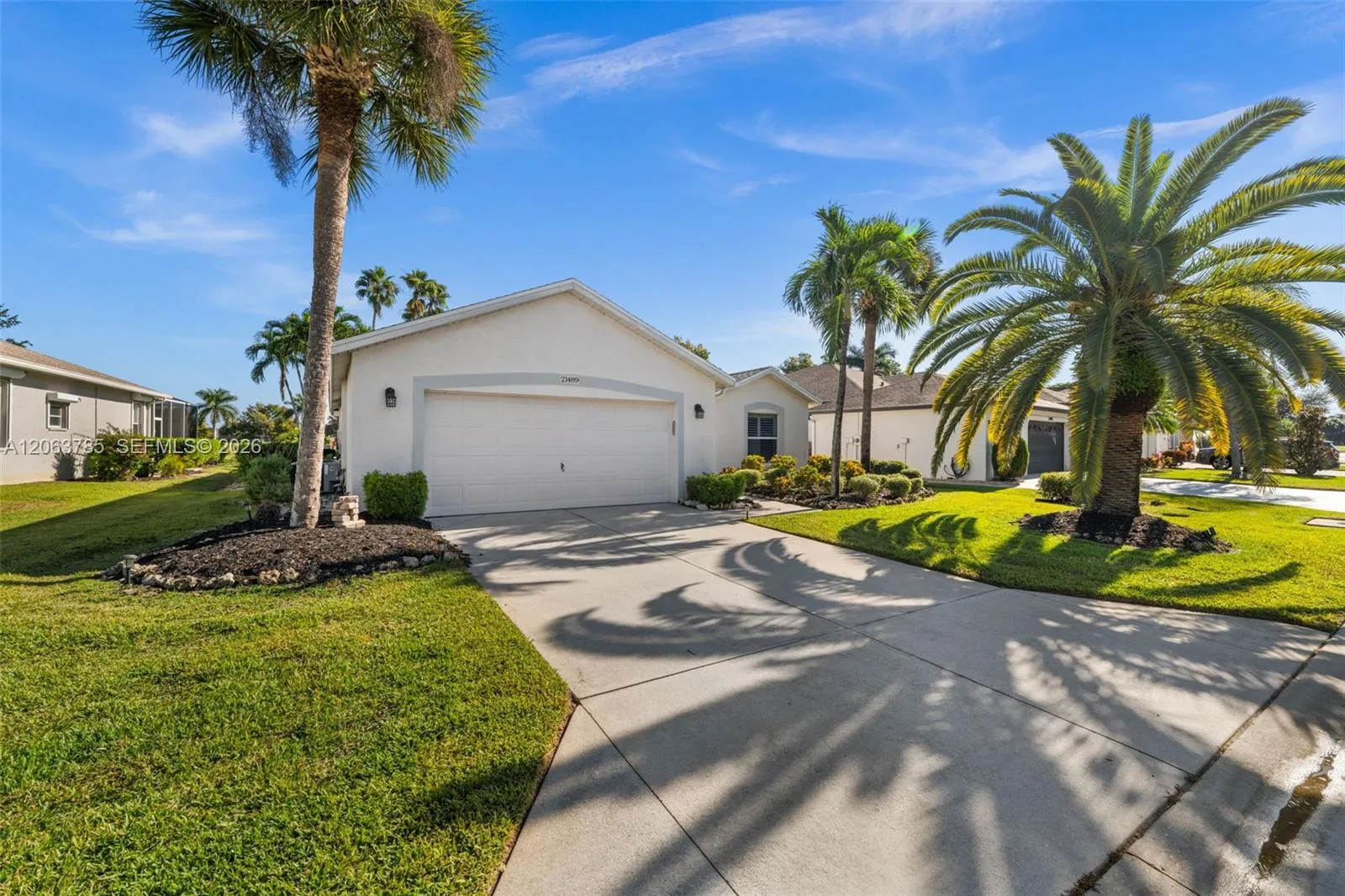 Foto de propiedad en 21489 Sheridan Run, Estero, FL 33928 Estero con MLS# 