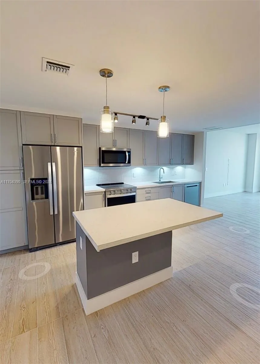 En Renta 215 N New River Drive E 1520, Fort Lauderdale, FL 33301, Fort Lauderdale, FL 33301