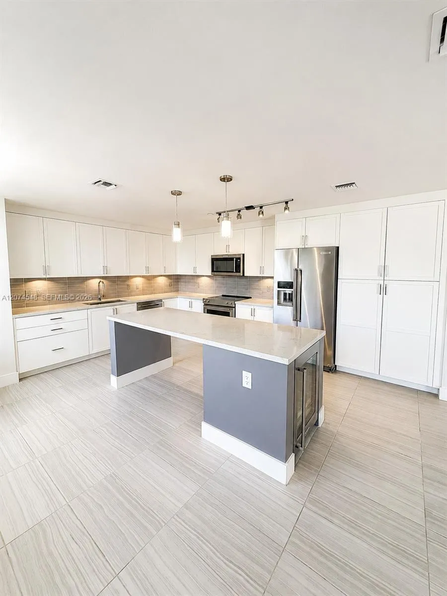 En Renta 215 N New River Drive E 310, Fort Lauderdale, FL 33301, Fort Lauderdale, FL 33301