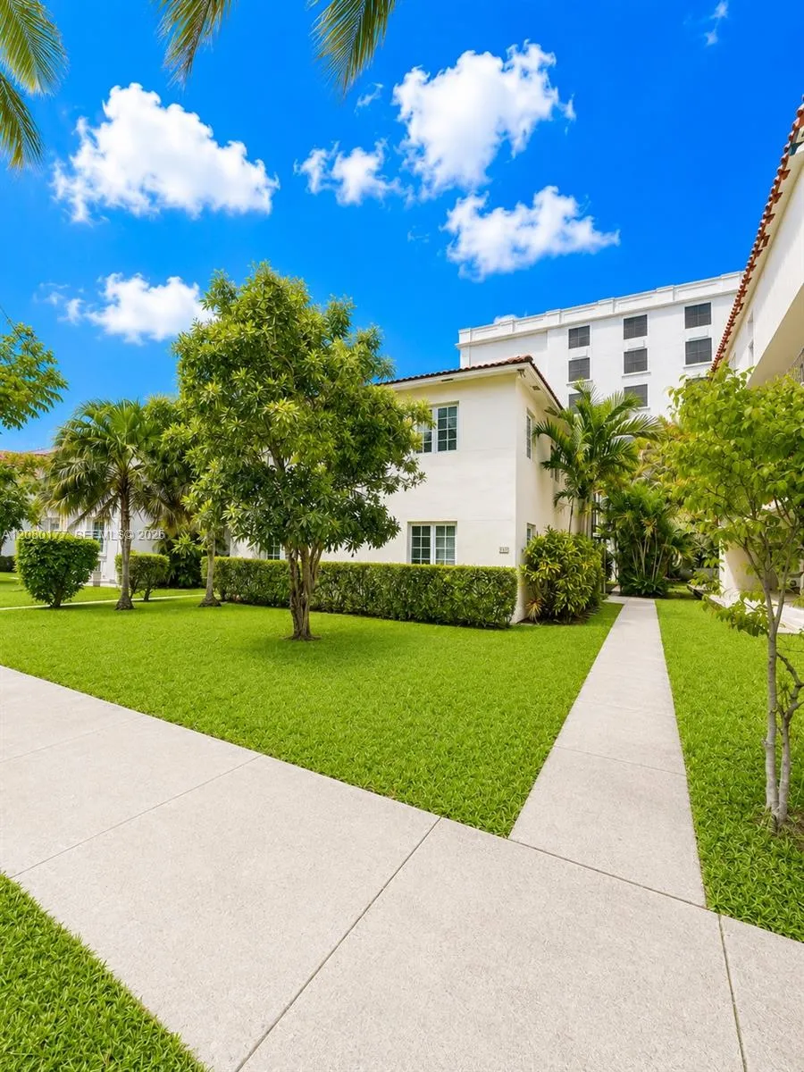 En Venta 215 Sidonia Avenue, Coral Gables, FL 33134, Coral Gables, FL 33134