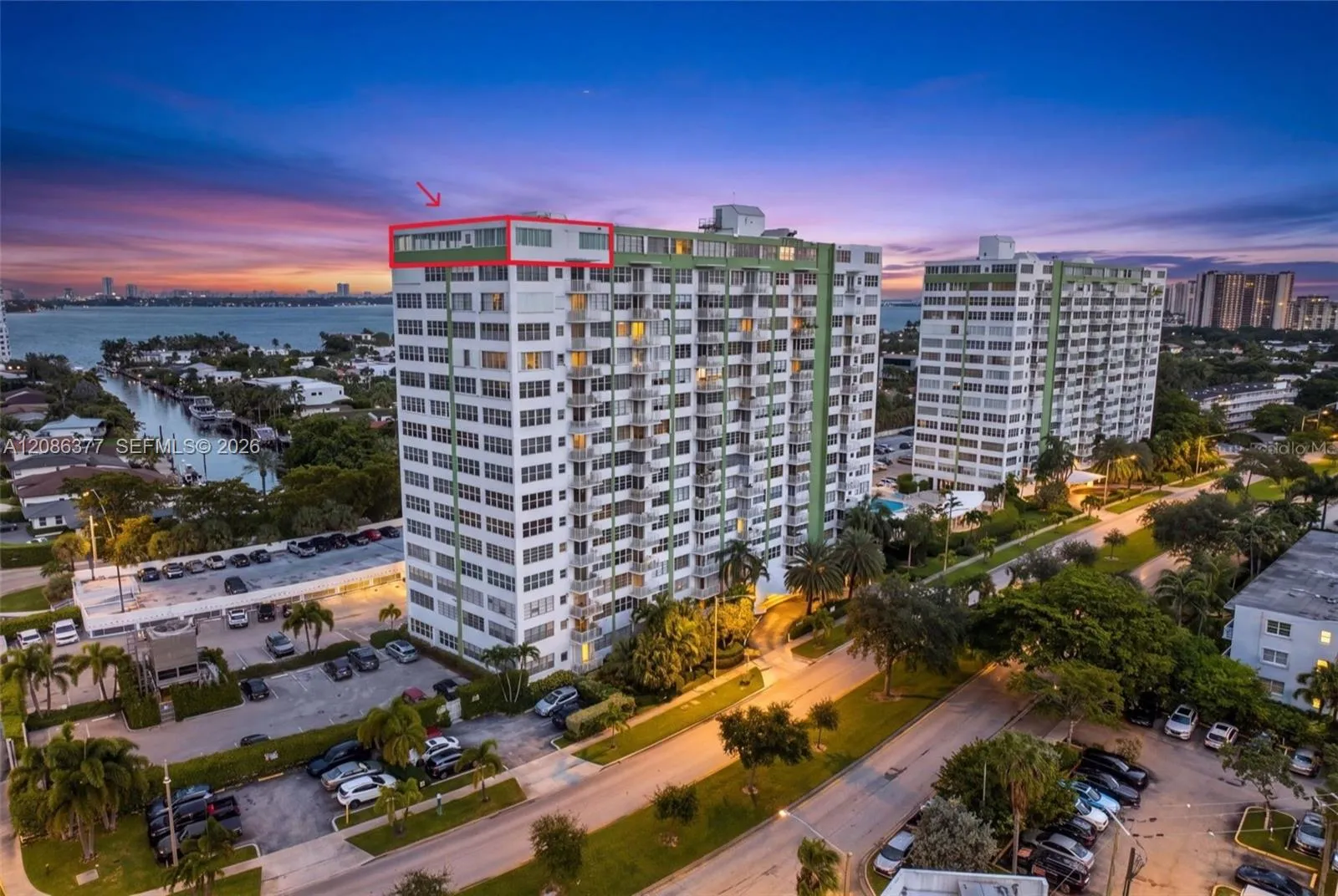 En Venta 2150 Sans Souci Boulevard PH-D1, North Miami, FL 33181, North Miami, FL 33181