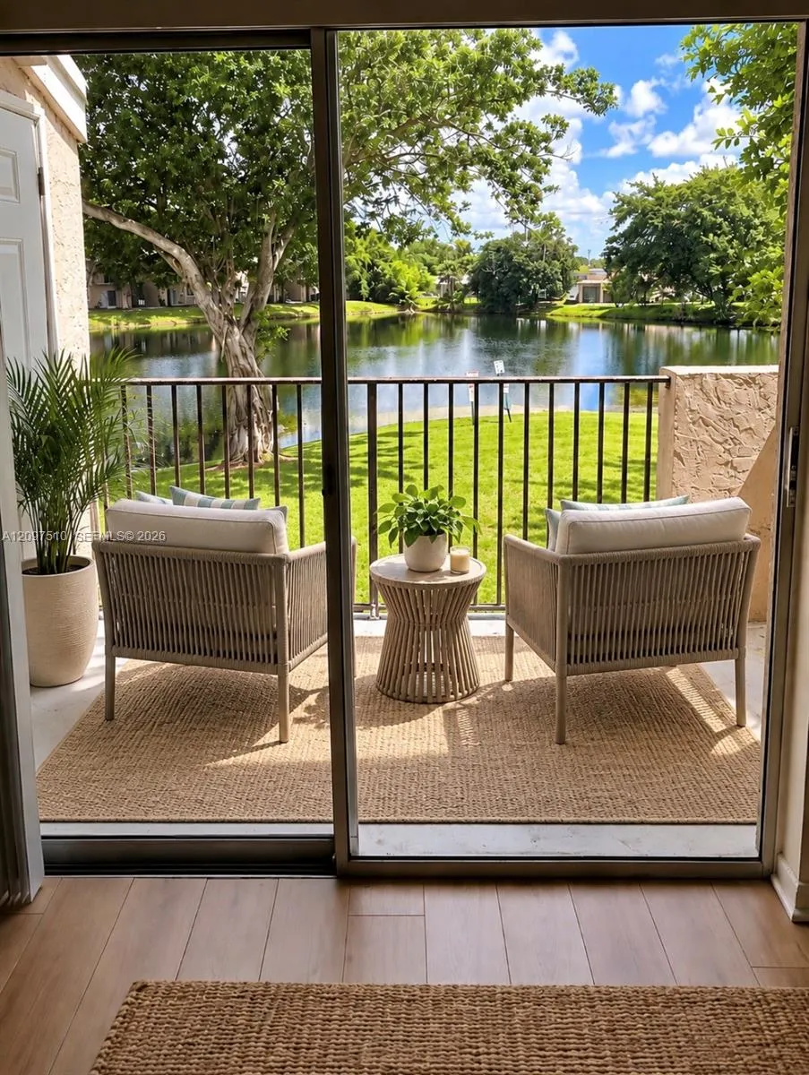 En Renta 2151 NW 96th Terrace 15G, Pembroke Pines, FL 33024, Pembroke Pines, FL 33024
