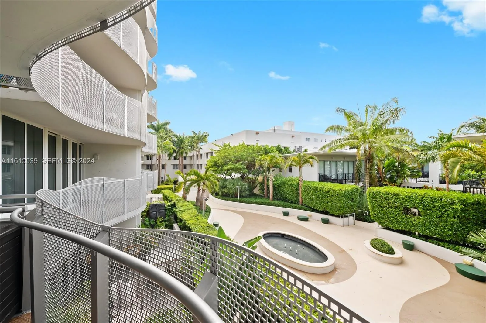 Foto de propiedad en 2155 Washington Court 206, Miami Beach, FL 33139 Miami Beach con MLS# 
