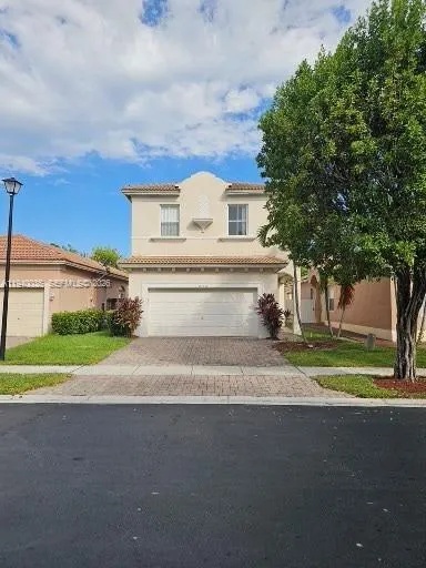 Foto de propiedad en 2160 NE 37th Road 2160, Homestead, FL 33033 Homestead con MLS# 
