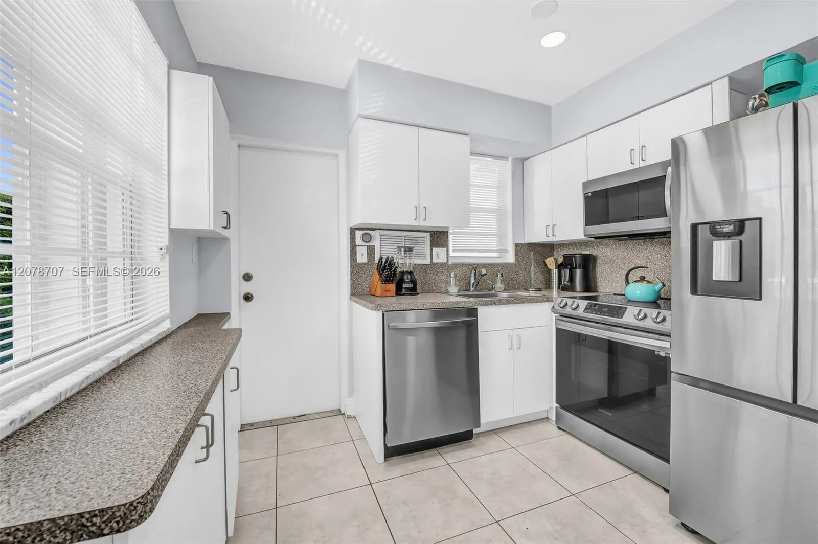 En Renta 2160 NE 56th Street 1, Fort Lauderdale, FL 33308, Fort Lauderdale, FL 33308