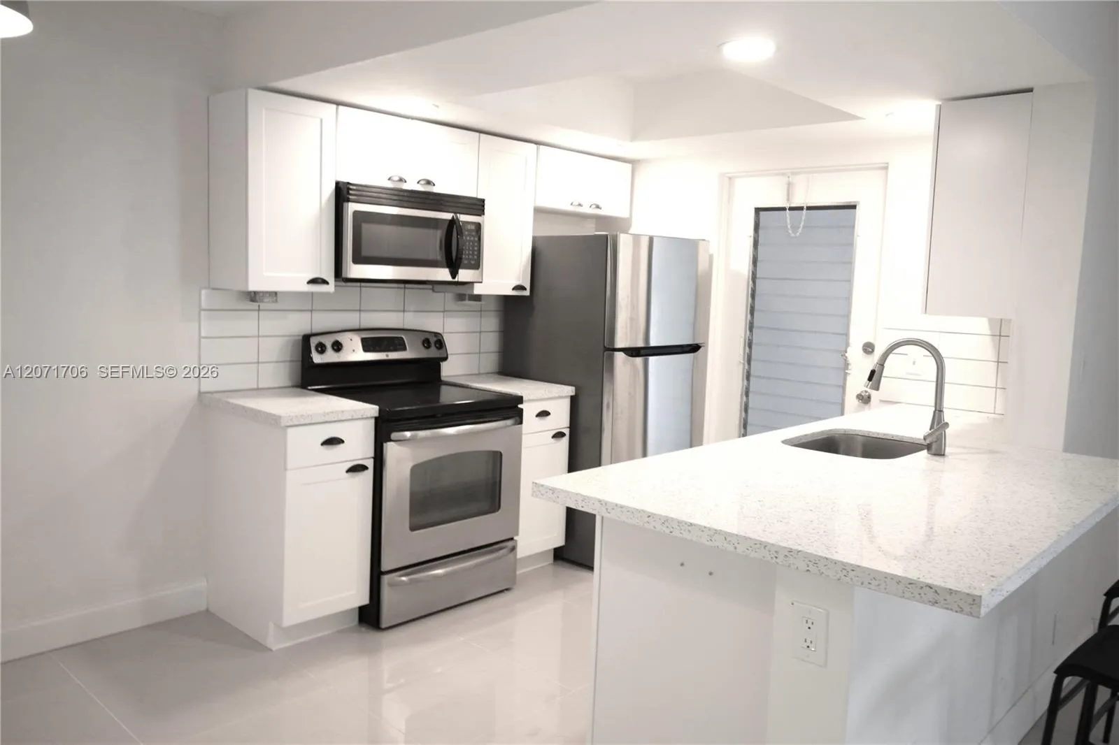 Foto de propiedad en 2166 NE 56th Street 203, Fort Lauderdale, FL 33308 Fort Lauderdale con MLS# 