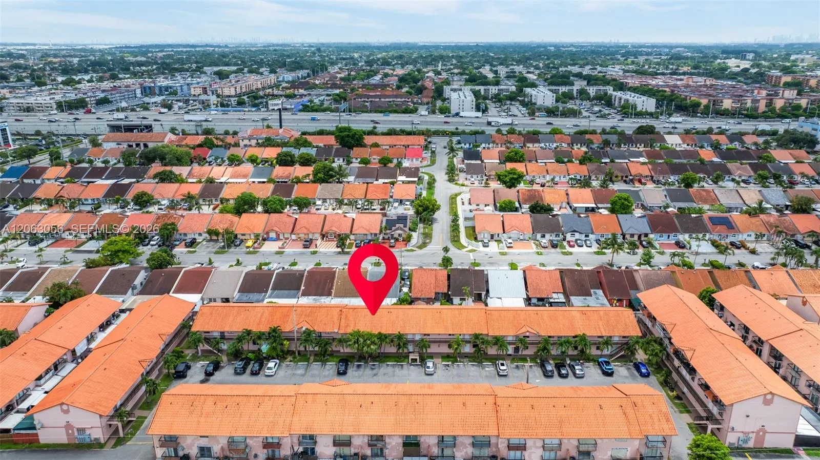 En Venta 2170 W 60th Street 16208, Hialeah, FL 33016, Hialeah, FL 33016
