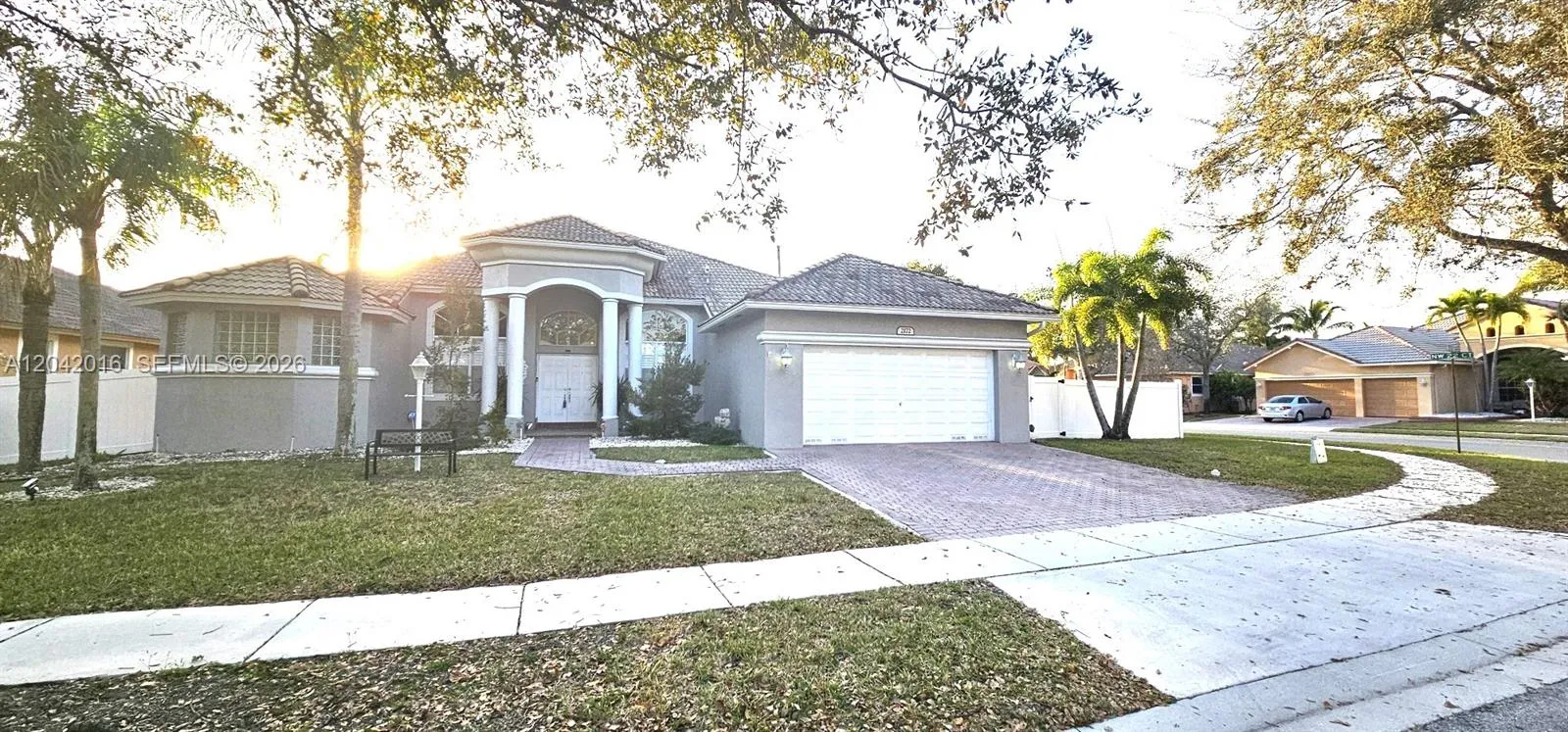 Alquilada 2172 NW 139th Terrace, Pembroke Pines, FL 33028, Pembroke Pines, FL 33028