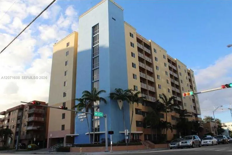 Foto de propiedad en 218 NW 12th Avenue 802, Miami, FL 33128 Miami con MLS# 