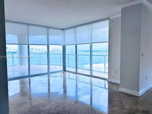 Foto de propiedad en 218 SE 14th Street 1901, Miami, FL 33131 Miami con MLS# 