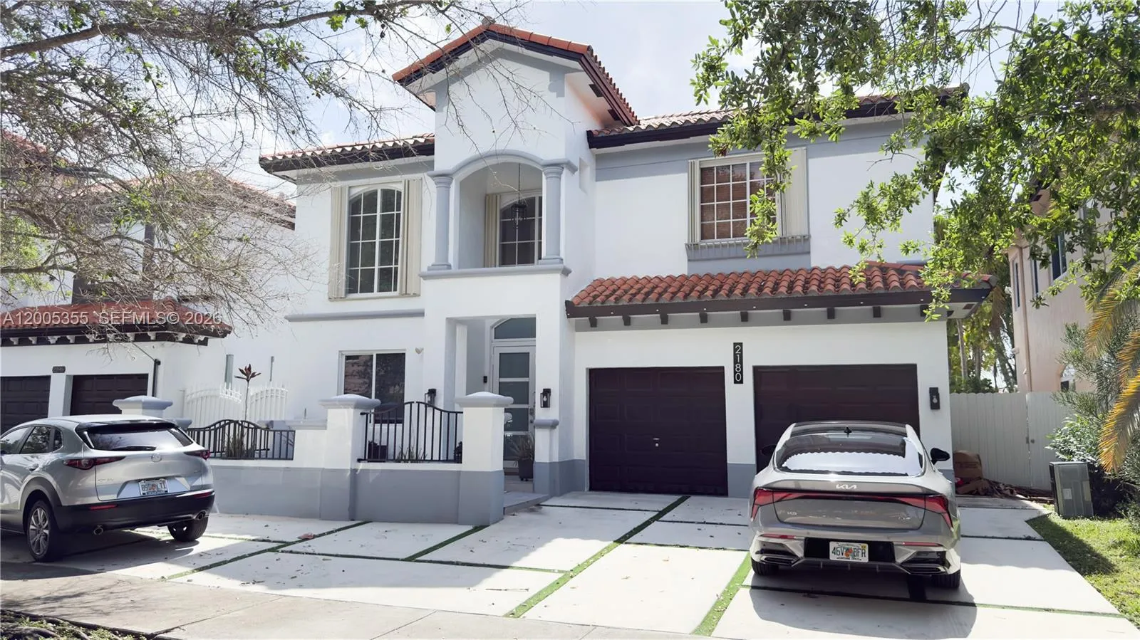 Foto de propiedad en 2180 SW 152nd Place, Miami, FL 33185 Miami con MLS# 