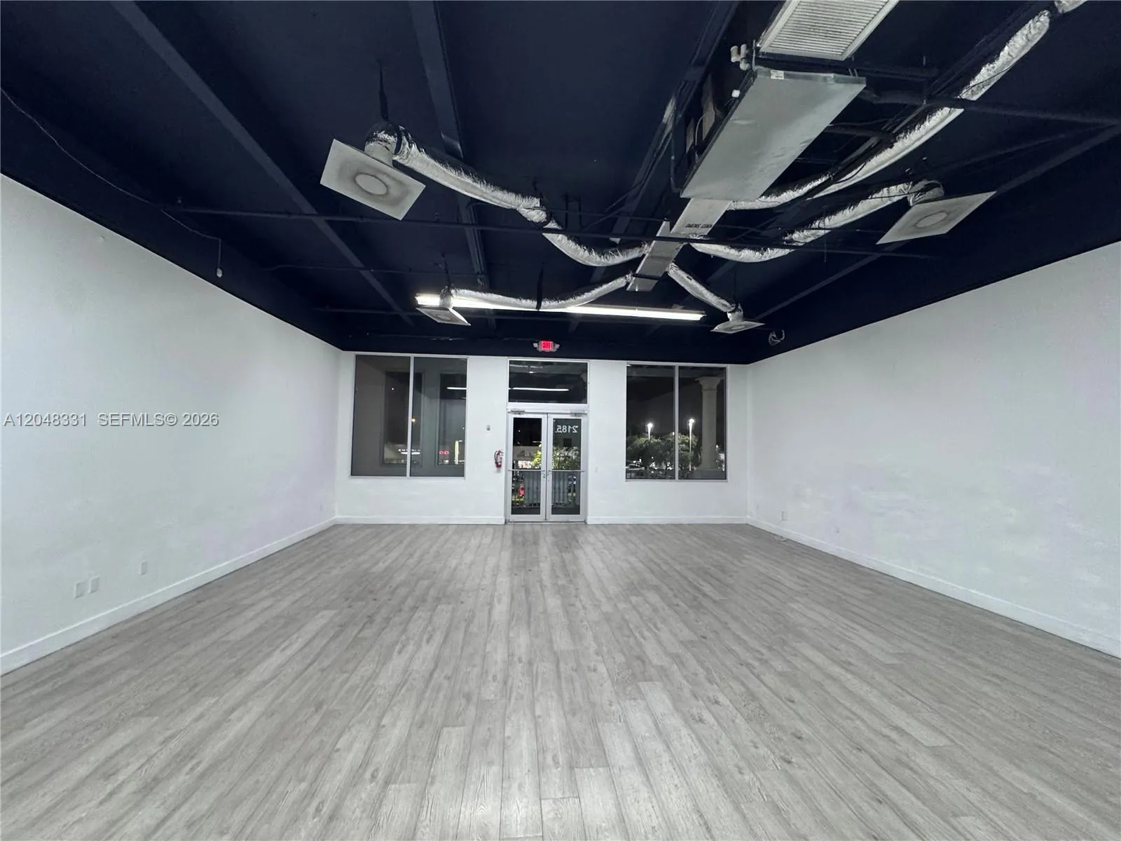 Foto de propiedad en 2185 NE 163rd Street, North Miami Beach, FL 33162 North Miami Beach con MLS# 