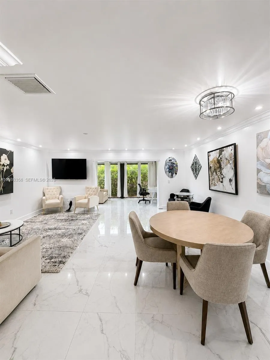 Foto de propiedad en 21866 Cypress Circle 31C, Boca Raton, FL 33433 Boca Raton con MLS# 