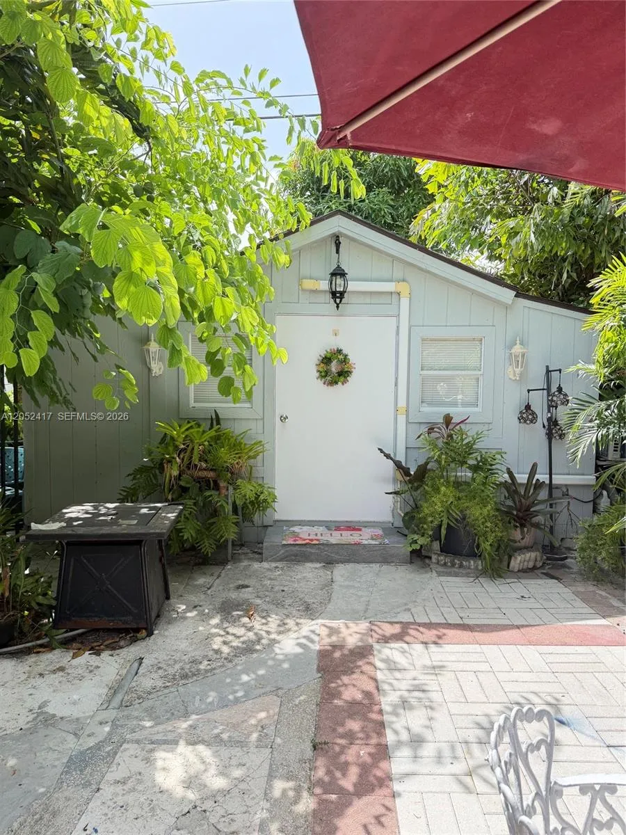 Foto de propiedad en 21920 Old Cutler Road 1, Cutler Bay, FL 33190 Cutler Bay con MLS# 