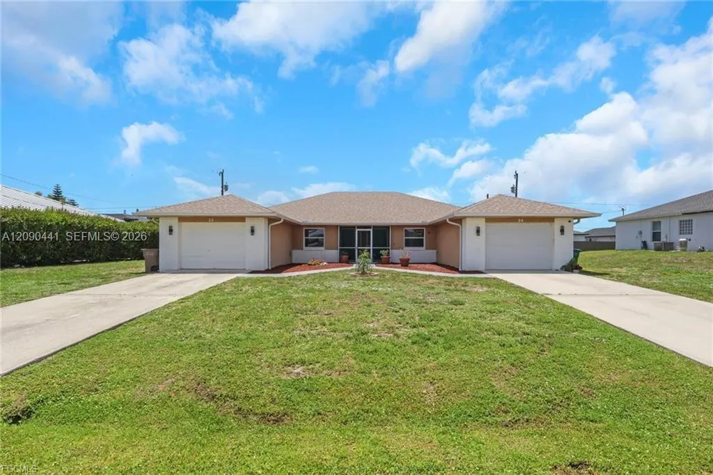 Foto de propiedad en 22 NW 15th Place 0, Cape Coral, FL 33993 Cape Coral con MLS# 