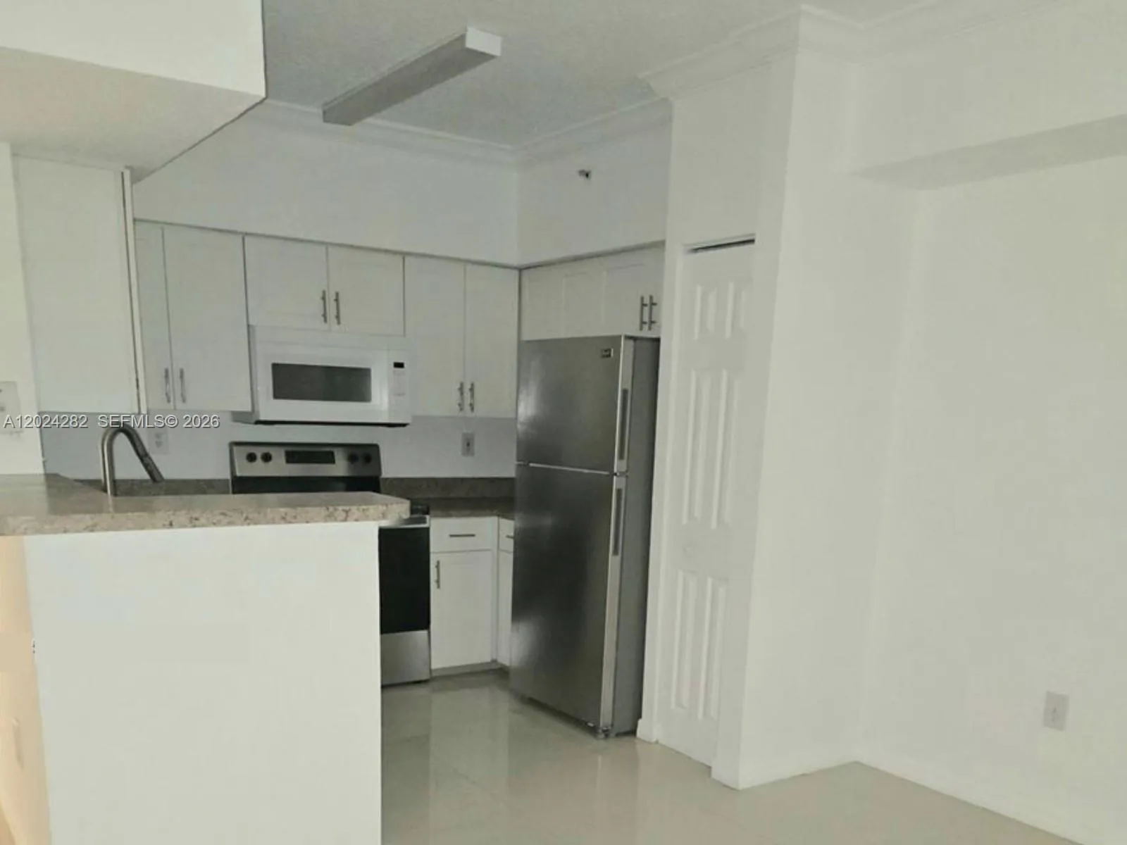 Foto de propiedad en 220 SW 116th Avenue 15203, Pembroke Pines, FL 33025 Pembroke Pines con MLS# 