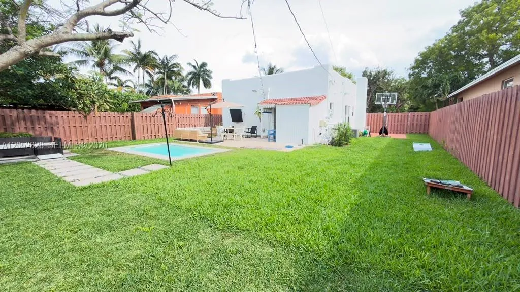 Foto de propiedad en 220 SW 5th Street, Dania Beach, FL 33004 Dania Beach con MLS# 